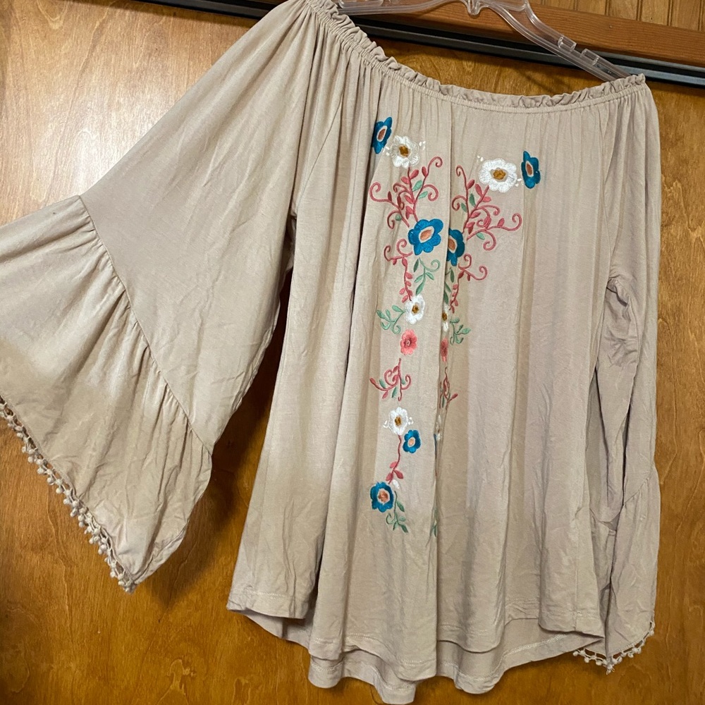 Wrangler retro off-shoulder shirt